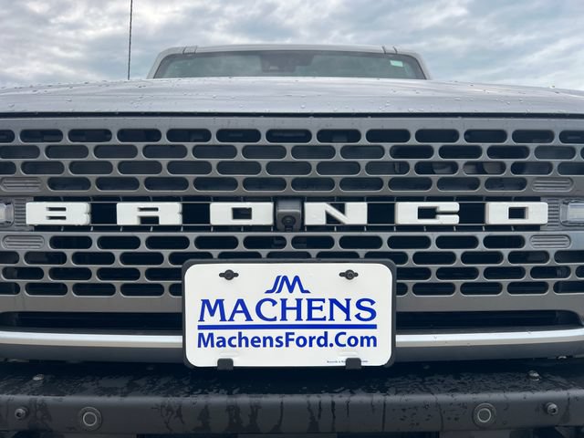 Certified 2023 Ford Bronco Badlands w/ Sasquatch Package AWD/4WD image 16