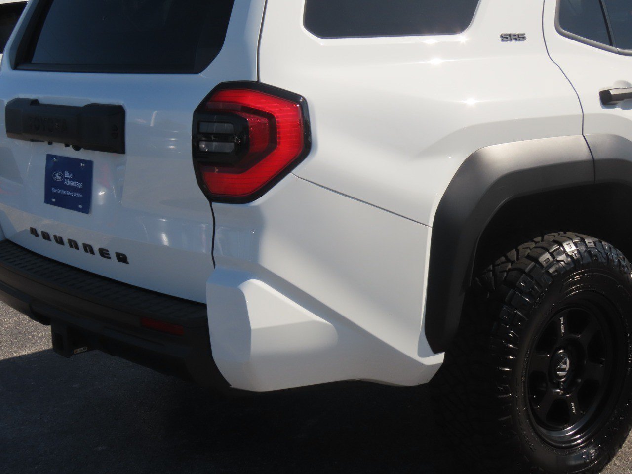 Used 2025 Toyota 4Runner SR5 RWD image 12