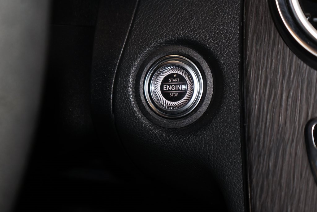 Used 2021 Mercedes-Benz C 300 4MATIC Sedan image 30