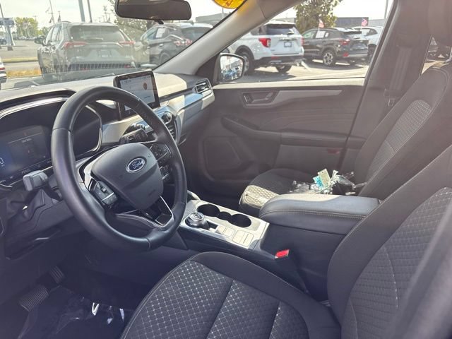 Certified 2023 Ford Escape Active AWD/4WD image 17