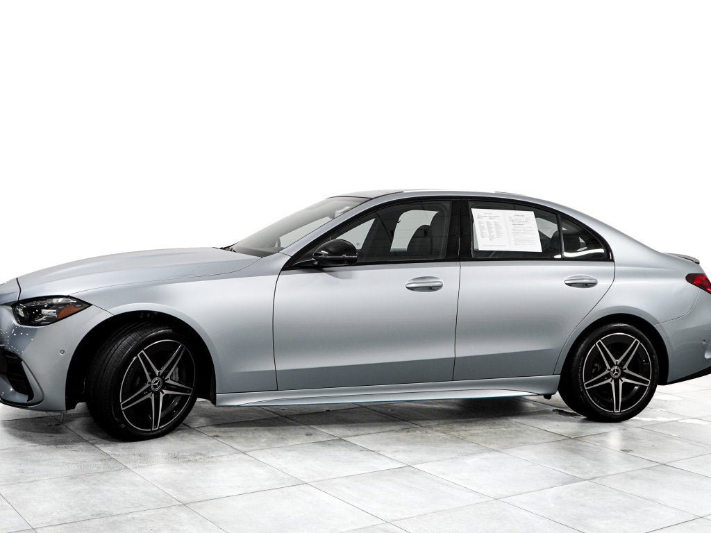 Used 2023 Mercedes-Benz C 300 4MATIC Sedan image 4