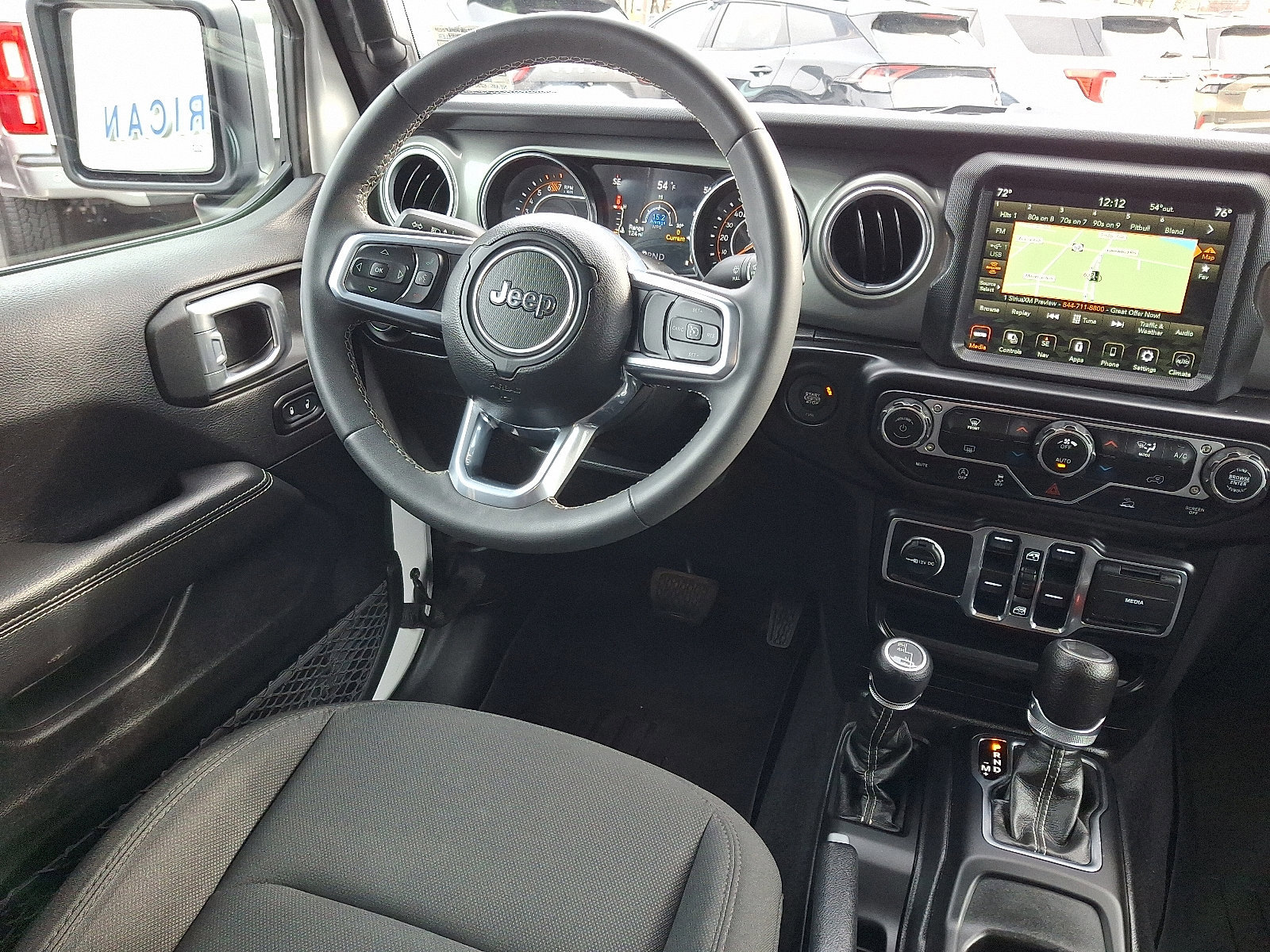 Used 2023 Jeep Wrangler Sahara image 14