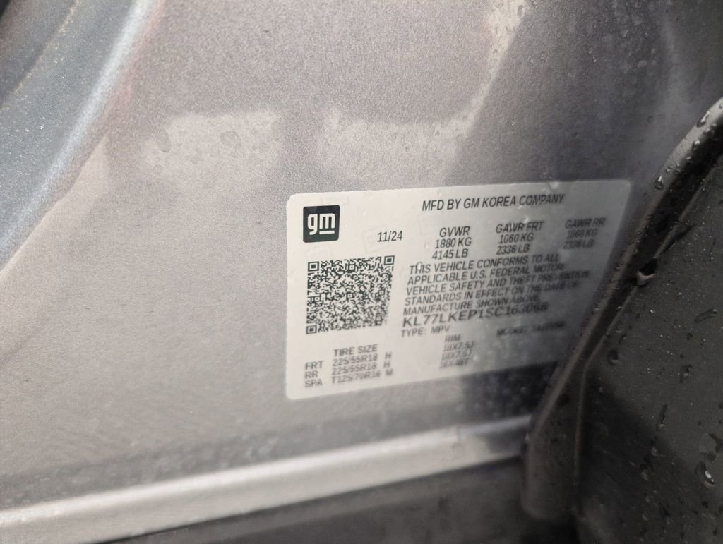 Used 2025 Chevrolet Trax ACTIV w/ Sunroof Package FWD image 41
