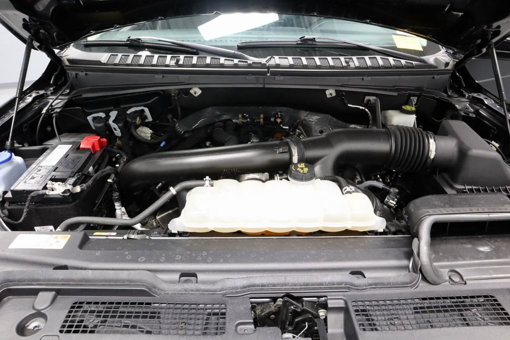 Certified 2024 Ford Expedition XLT AWD/4WD image 18