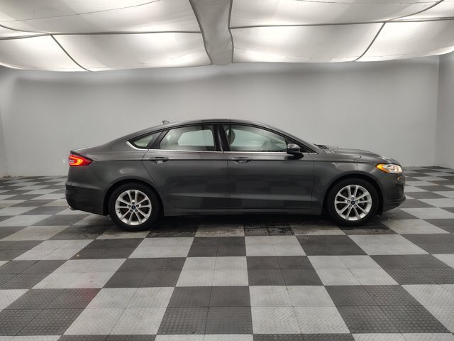 Certified 2019 Ford Fusion SE FWD image 12