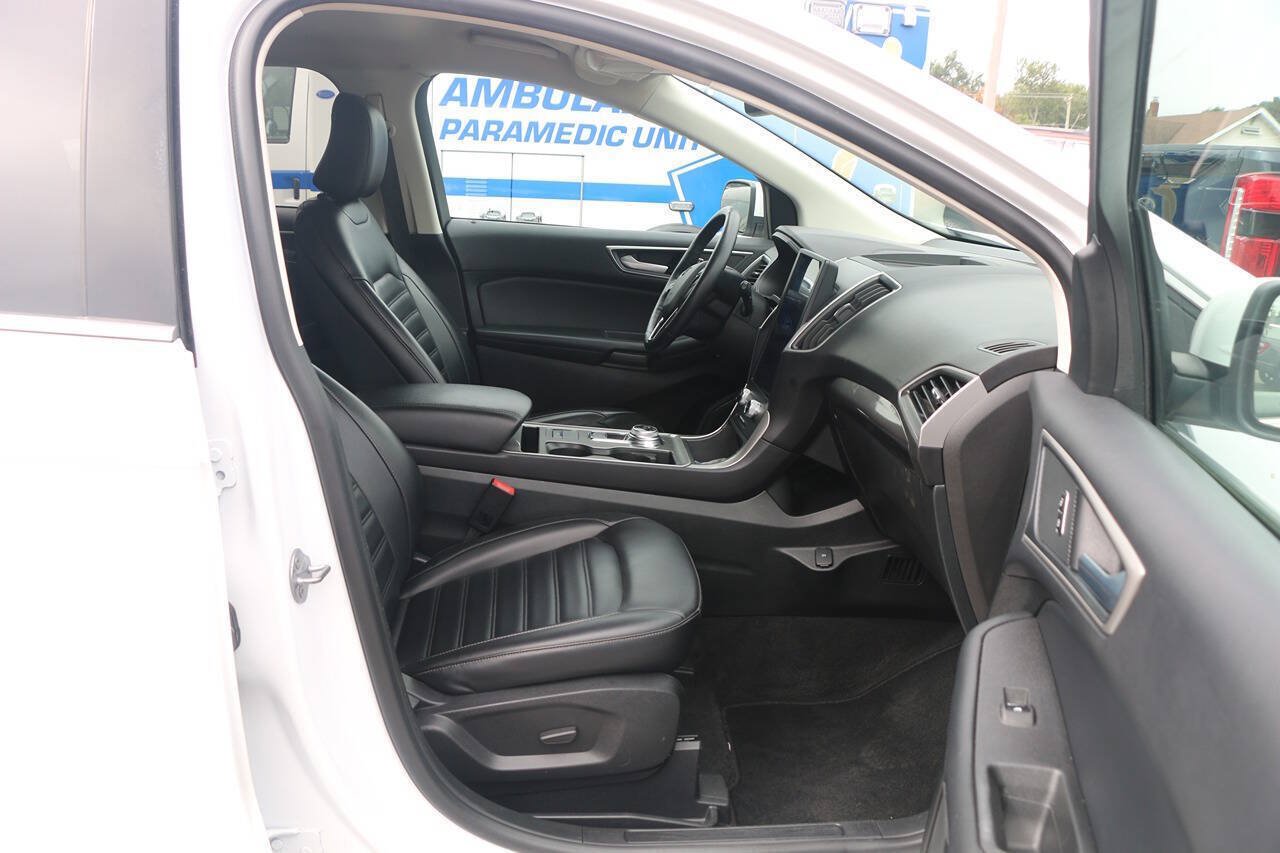 Certified 2024 Ford Edge SEL AWD/4WD image 18