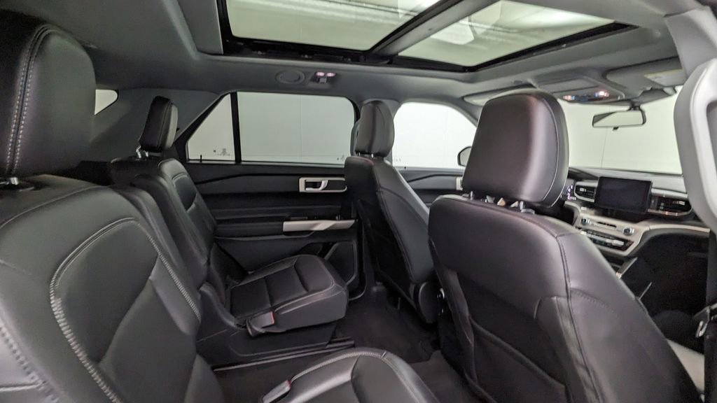 Certified 2023 Ford Explorer XLT w/ Equipment Group 202A image 41
