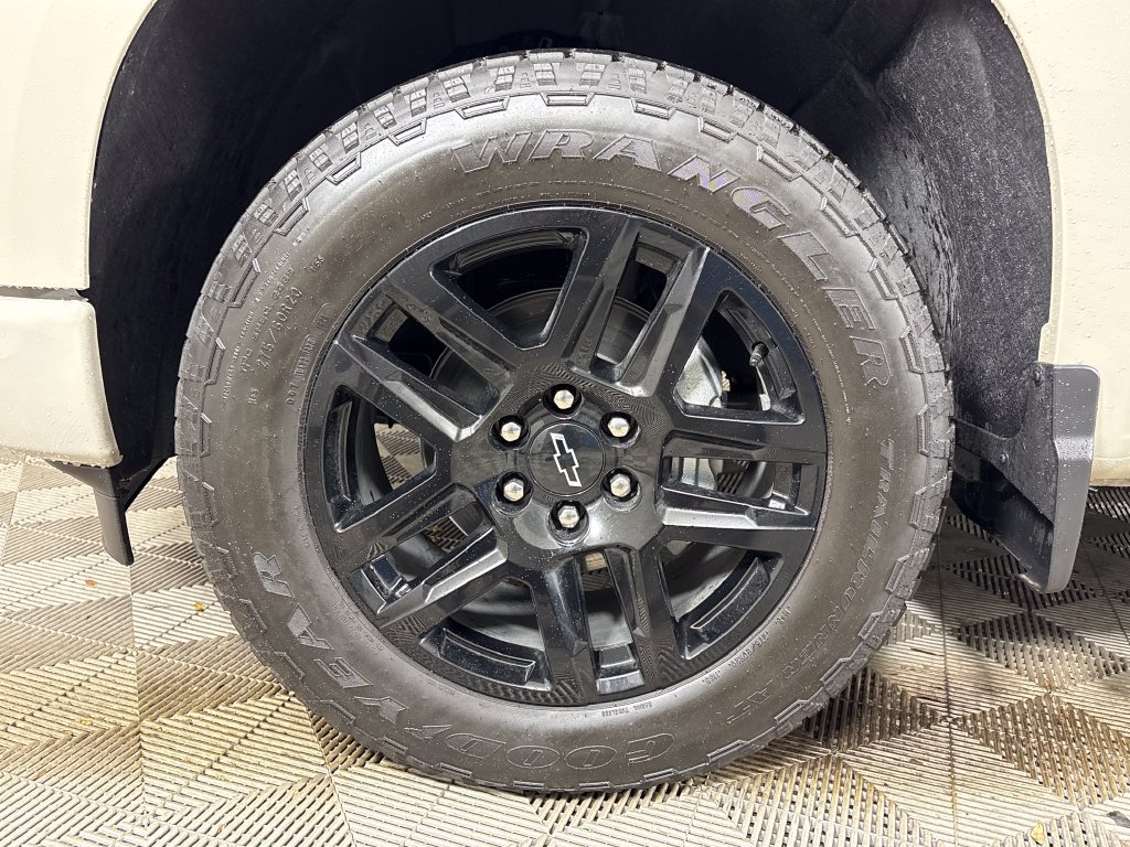 Used 2026 Chevrolet Silverado 1500 RST w/ RST Select Package RWD image 12