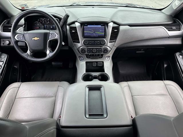 Used 2017 Chevrolet Suburban LT RWD image 19