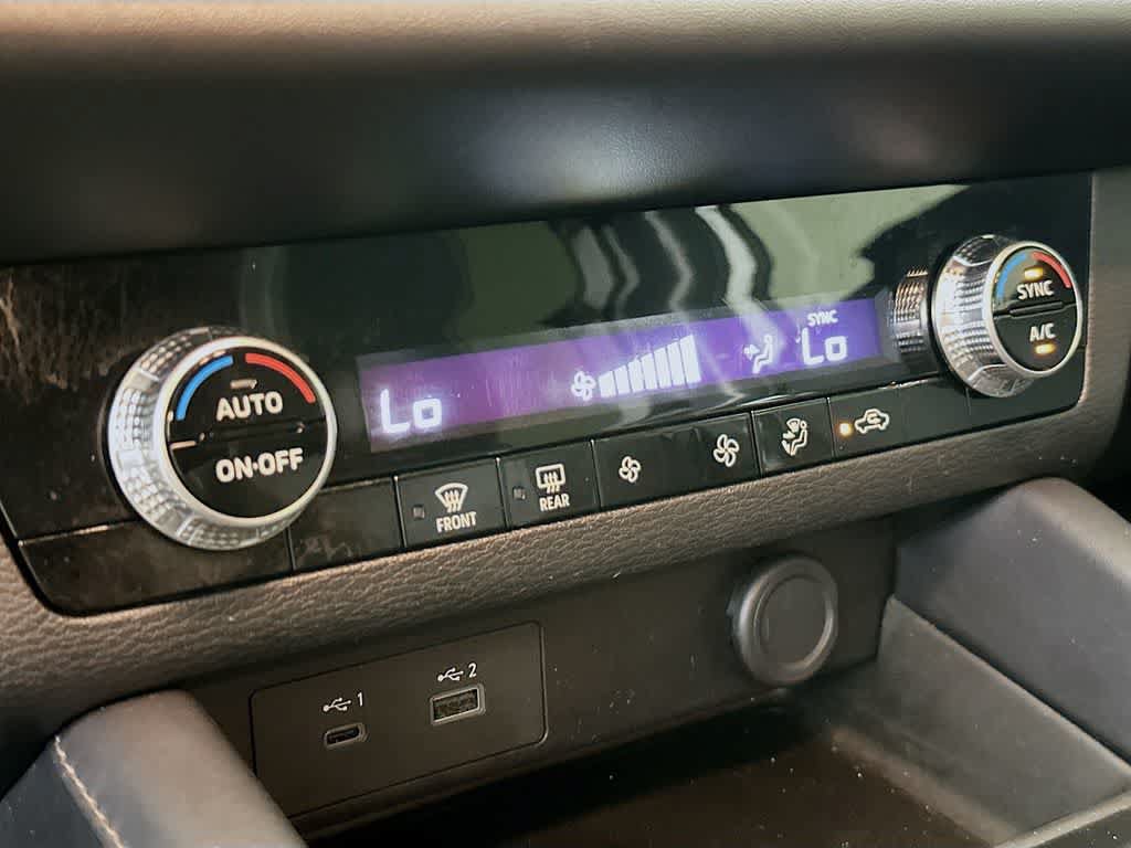 Used 2024 Mitsubishi Outlander ES FWD image 18
