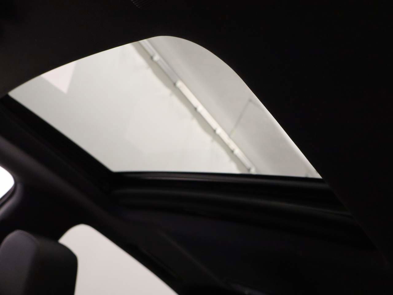 Used 2024 Chevrolet Colorado Z71 w/ Z71 Convenience Package 2 image 21