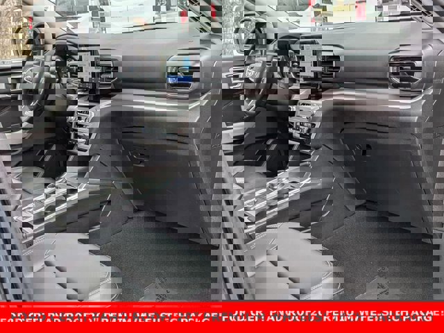 Certified 2024 Ford Explorer XLT w/ Equipment Group 202A image 31