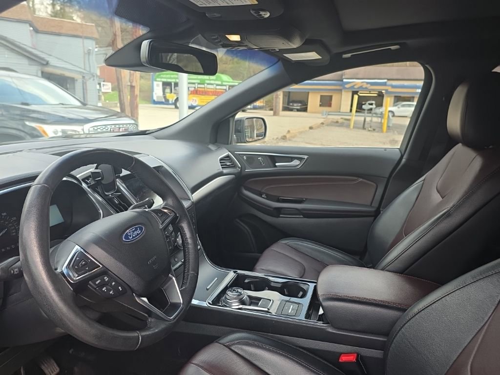 Certified 2020 Ford Edge Titanium w/ Equipment Group 301A image 7