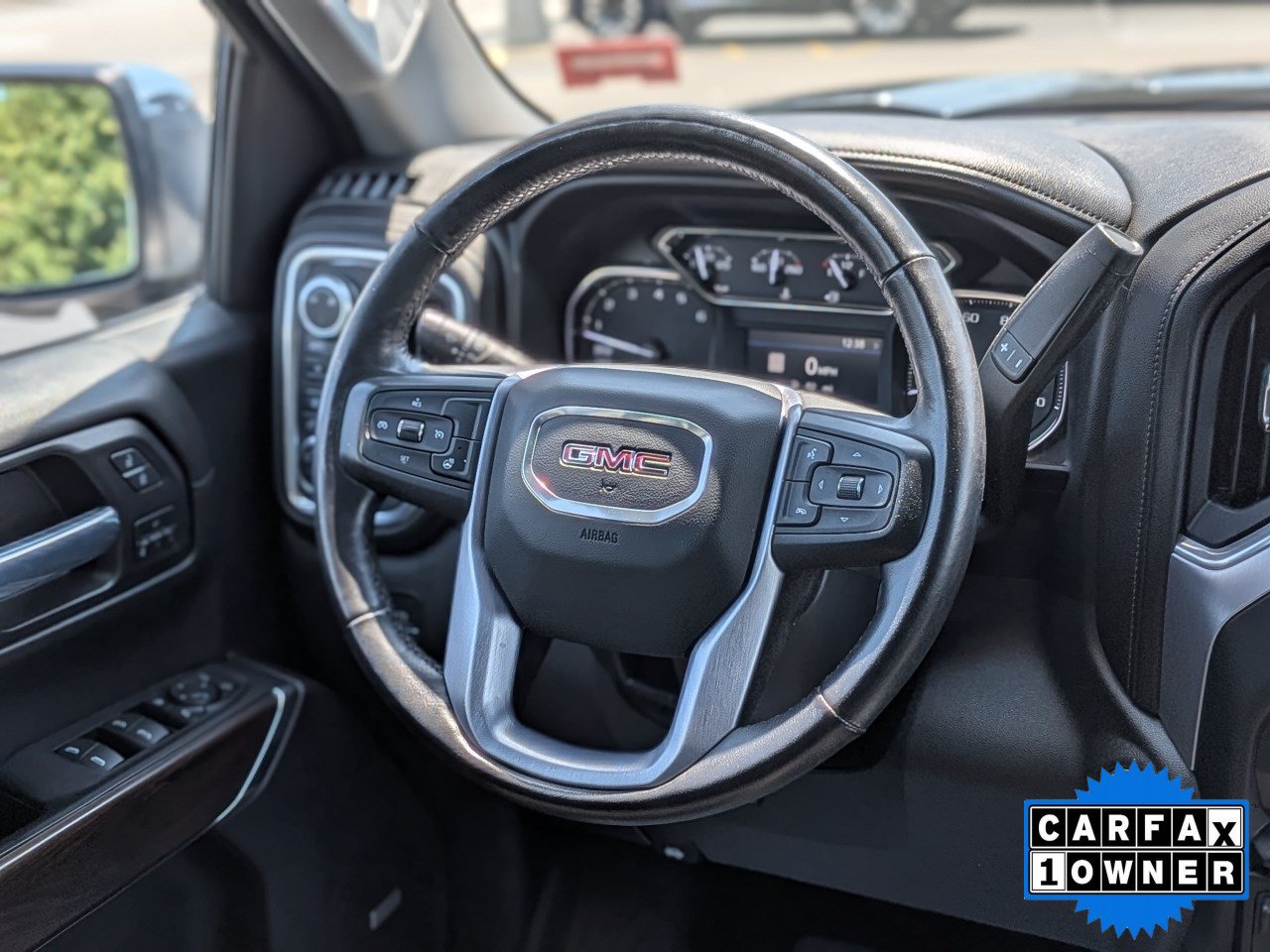 Used 2019 GMC Sierra 1500 SLT AWD/4WD image 16