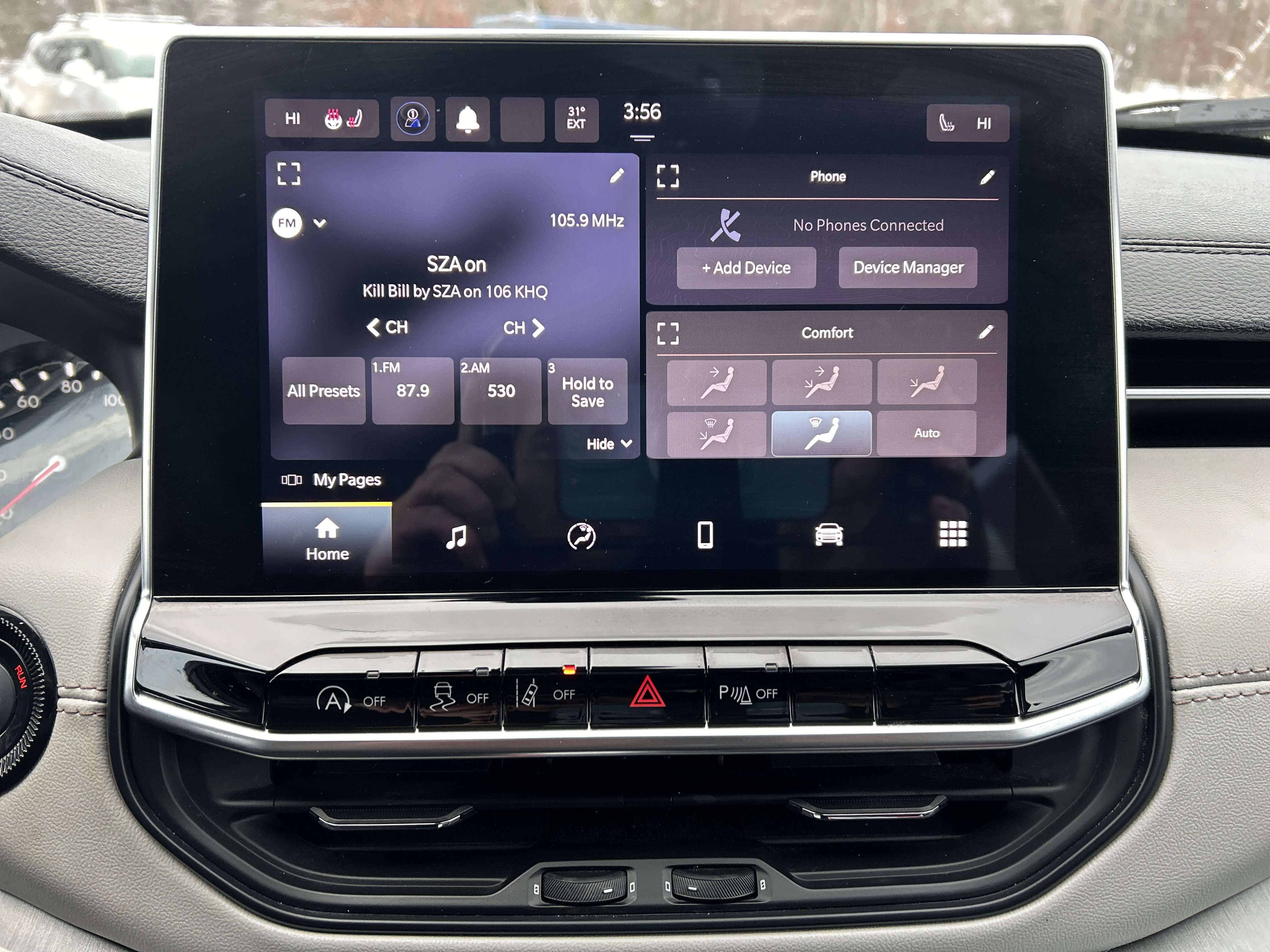 Used 2024 Jeep Compass Limited image 18