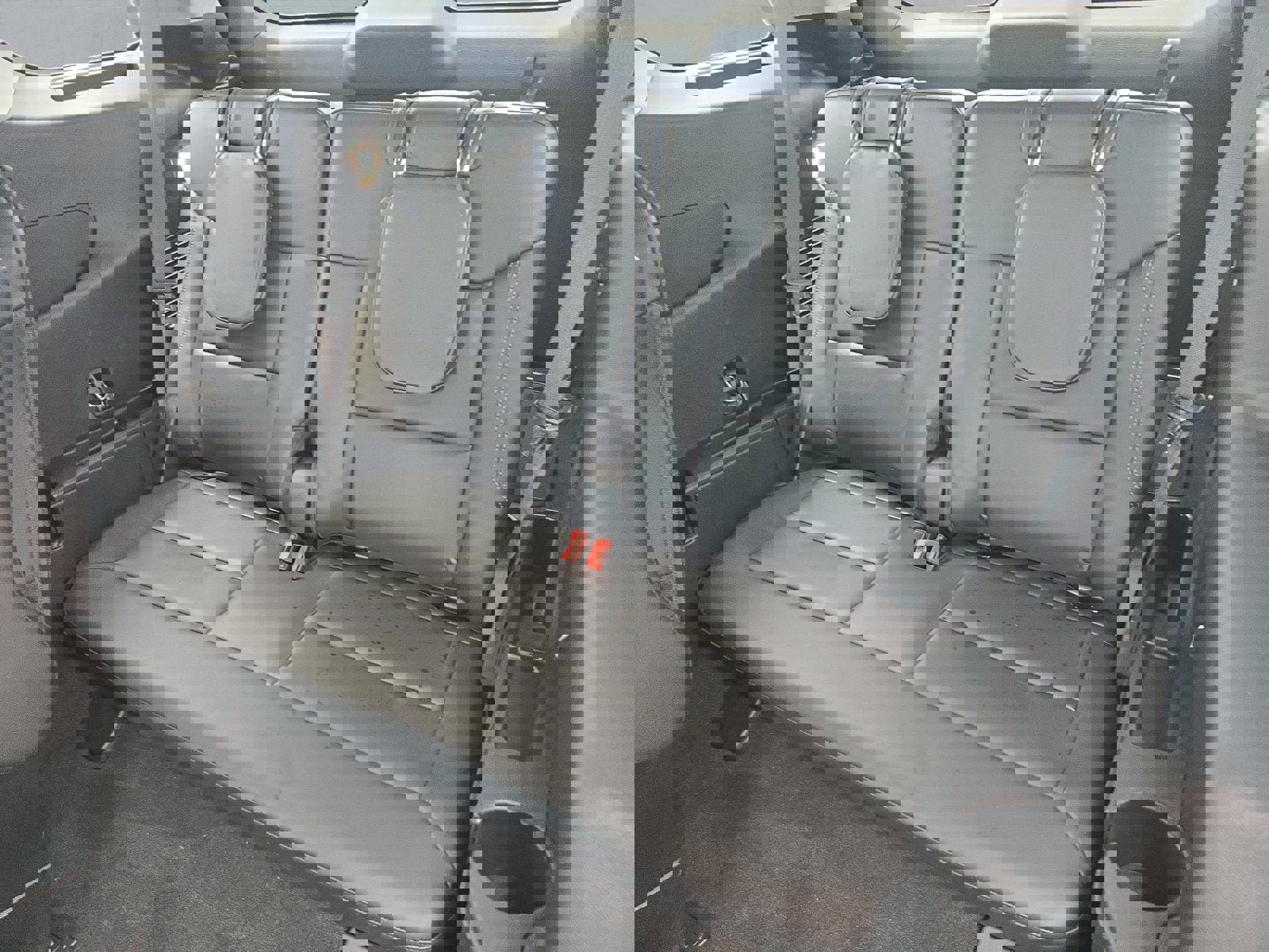 Certified 2022 Ford Explorer XLT w/ Equipment Group 202A image 27