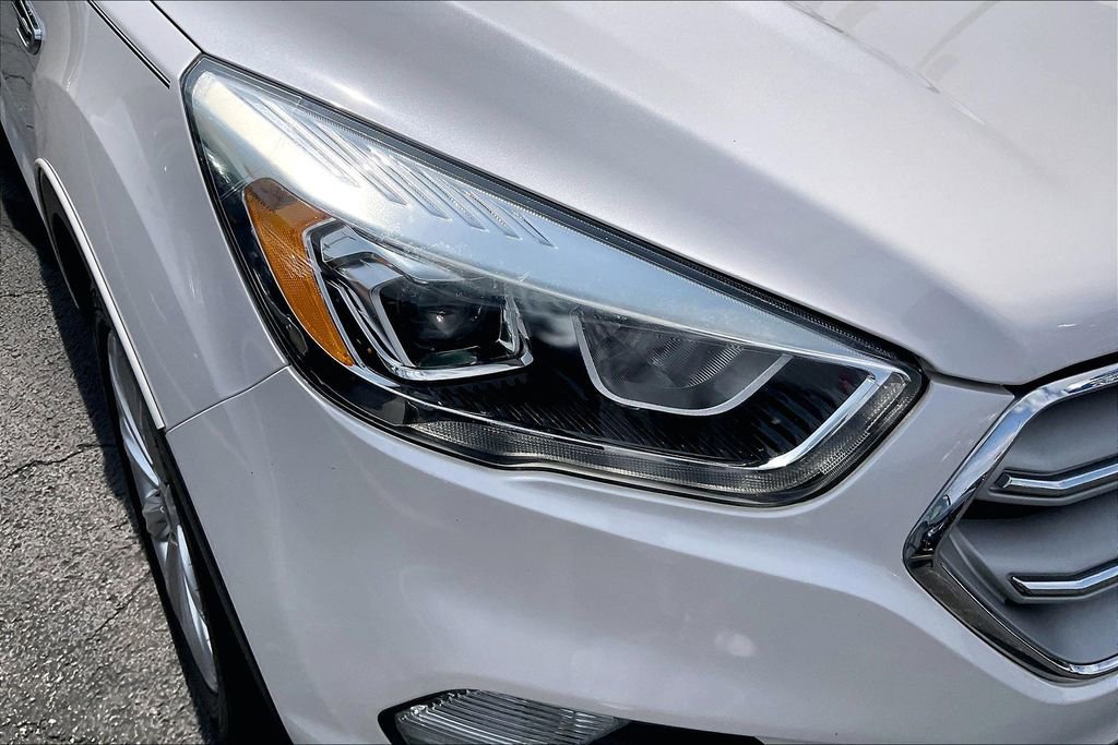 Certified 2019 Ford Escape SEL FWD image 29