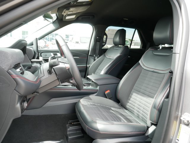 Certified 2026 Ford Explorer ST-Line AWD/4WD image 15
