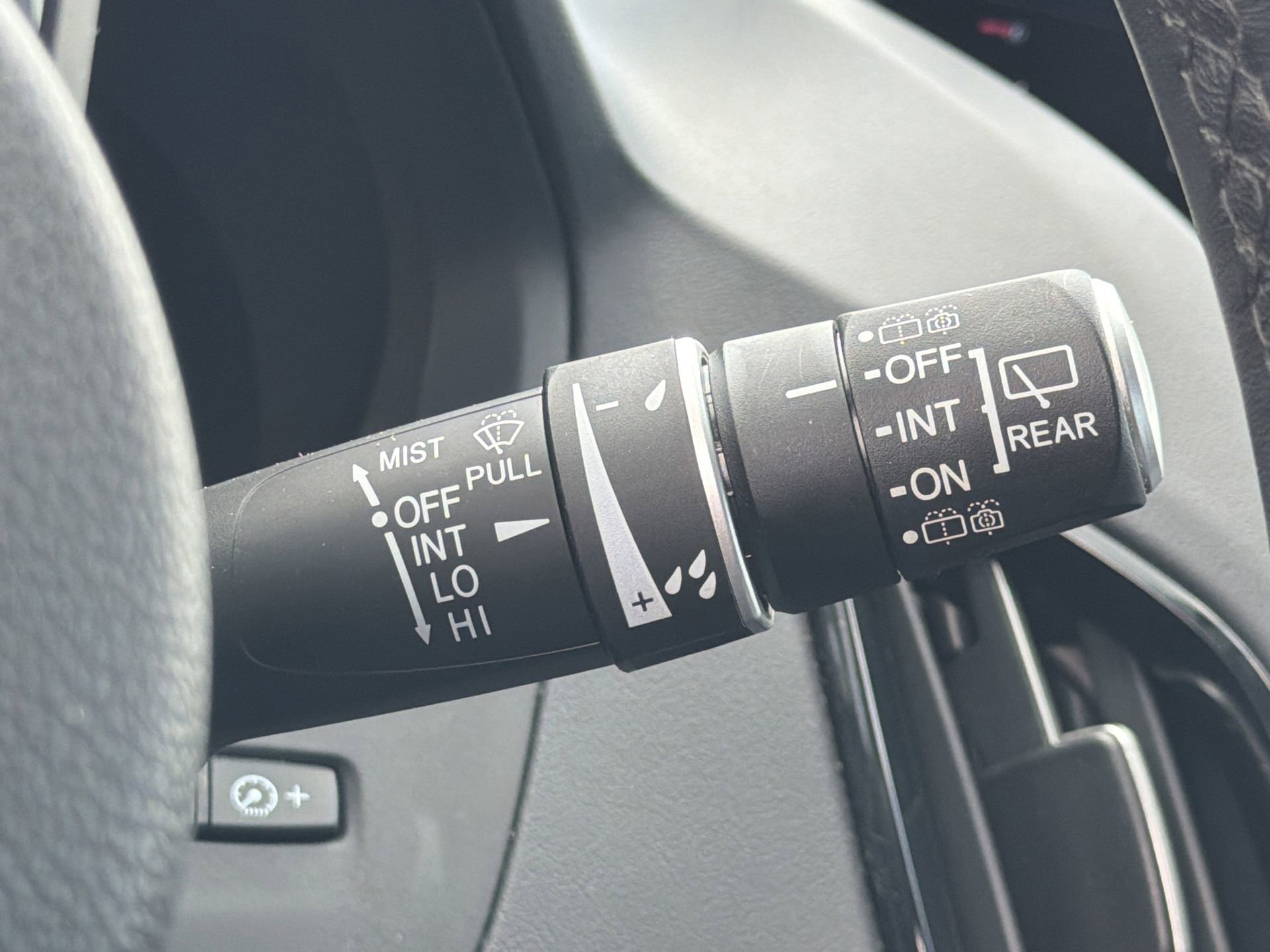 Used 2023 Acura RDX FWD w/ Technology Package image 13