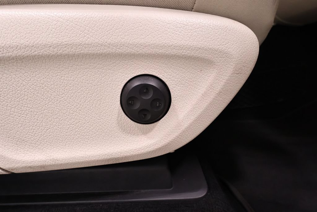 Used 2021 Mercedes-Benz GLE 350 4MATIC image 23