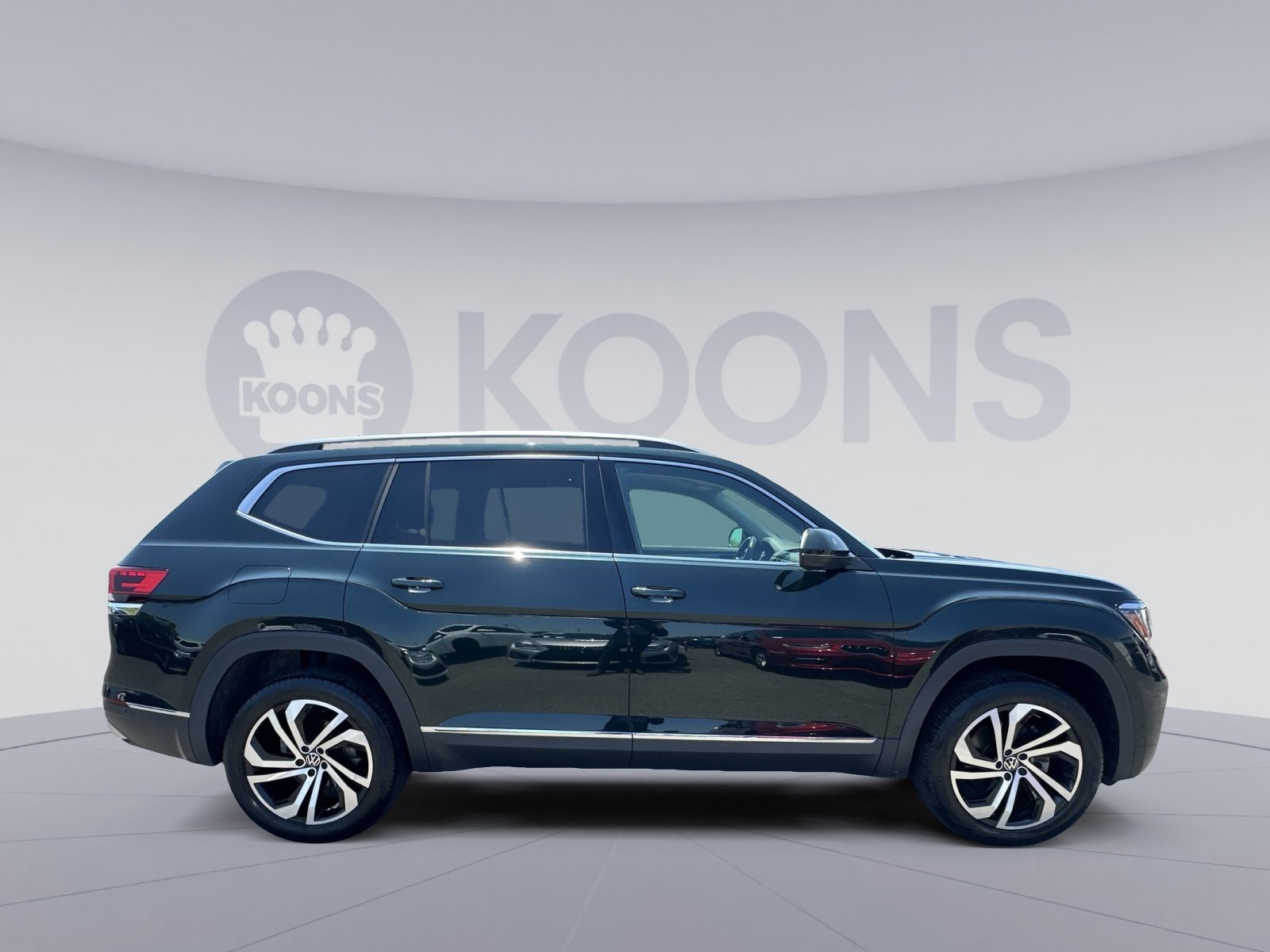 Used 2021 Volkswagen Atlas SEL Premium AWD/4WD image 17