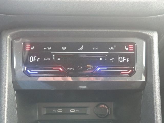 Used 2023 Volkswagen Tiguan SE R-Line AWD/4WD image 33