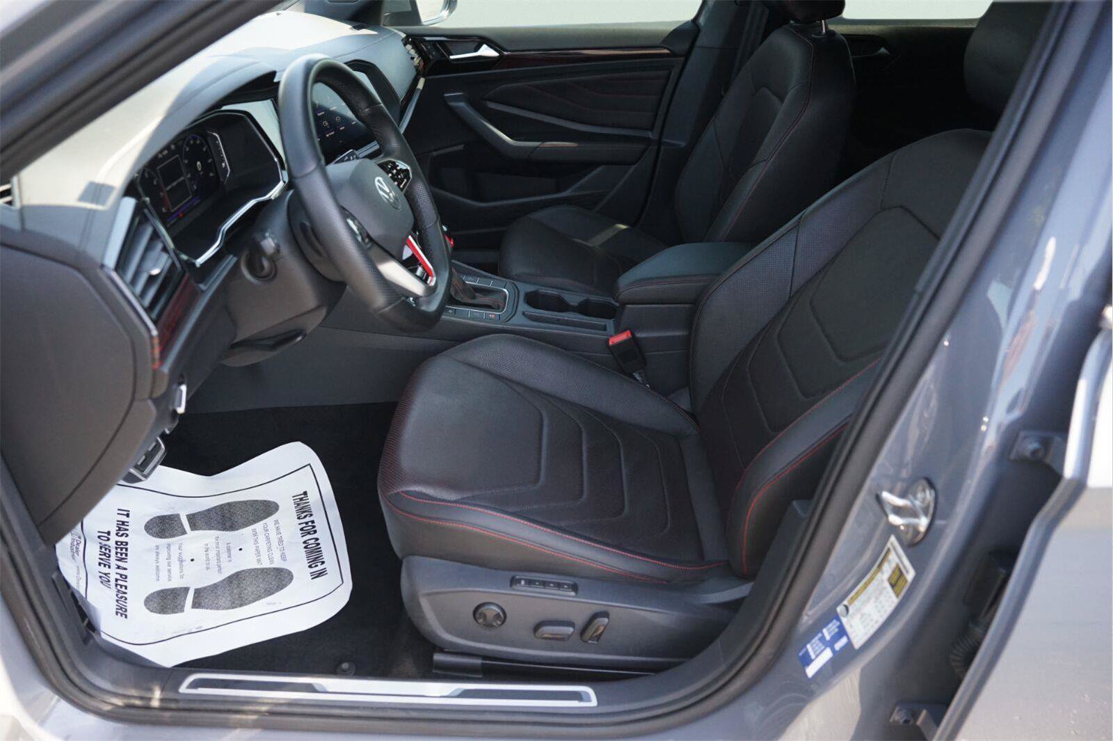 Used 2023 Volkswagen Jetta GLI Autobahn FWD image 9