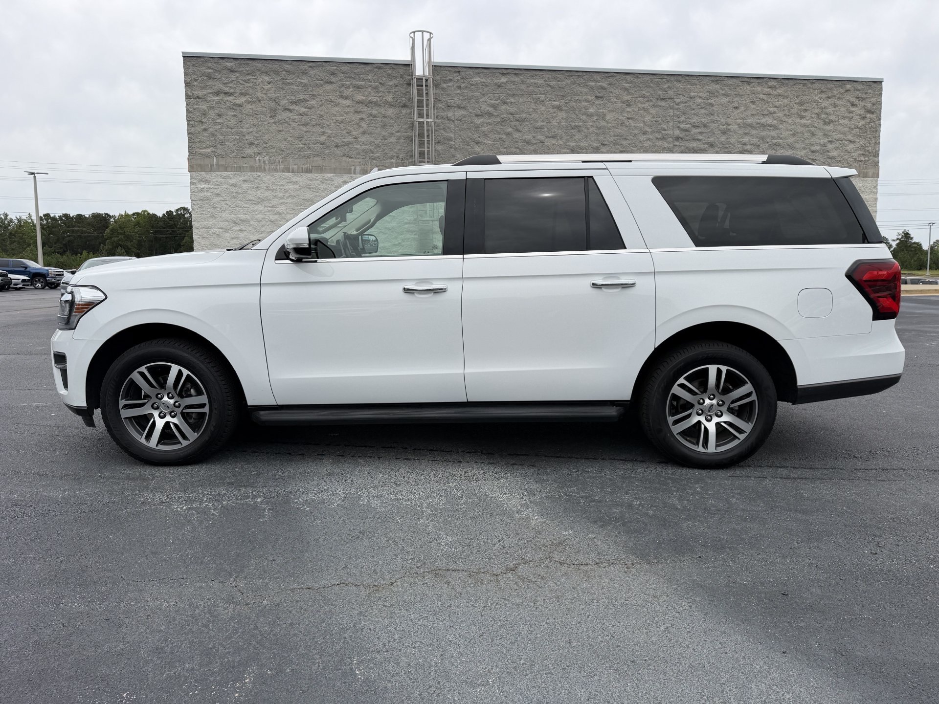 Certified 2024 Ford Expedition Max Limited AWD/4WD image 16