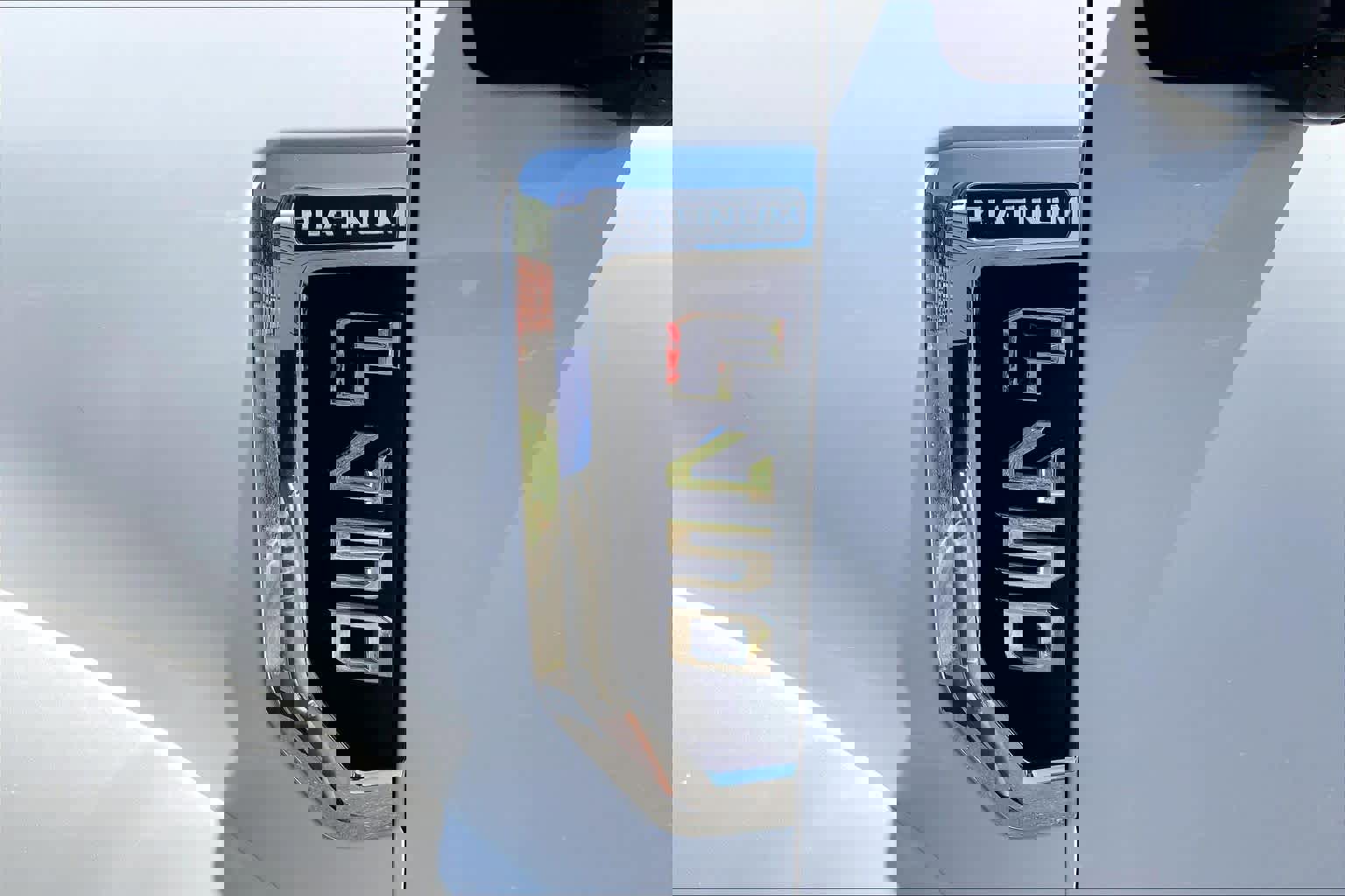 Certified 2022 Ford F450 Platinum w/ FX4 Off-Road Package image 10