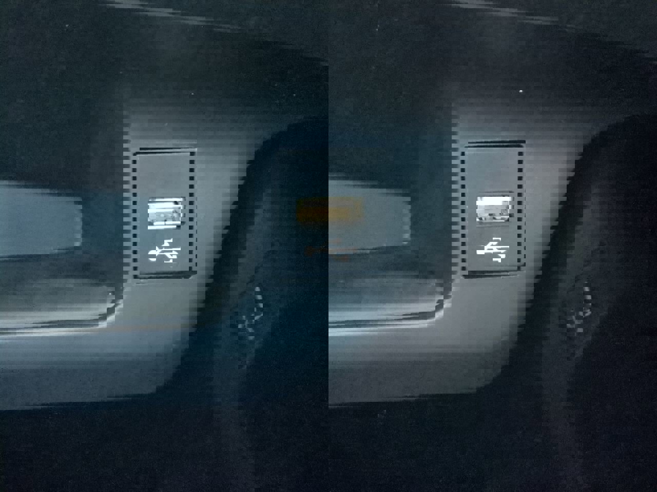 Used 2020 Toyota C-HR XLE FWD image 19