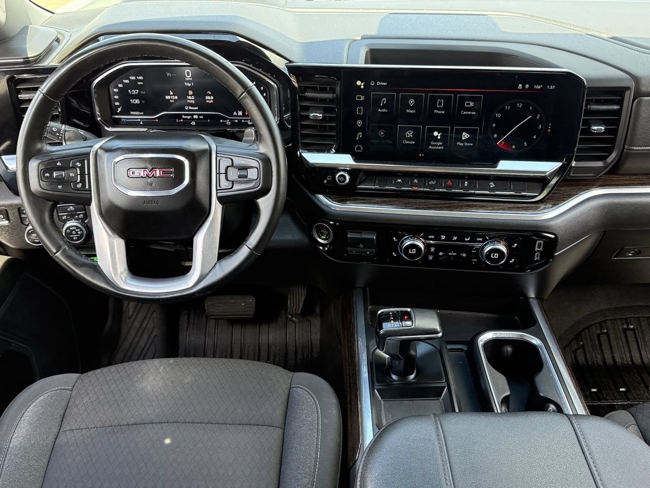 Used 2024 GMC Sierra 1500 Elevation w/ X31 Off-Road Package AWD/4WD image 11