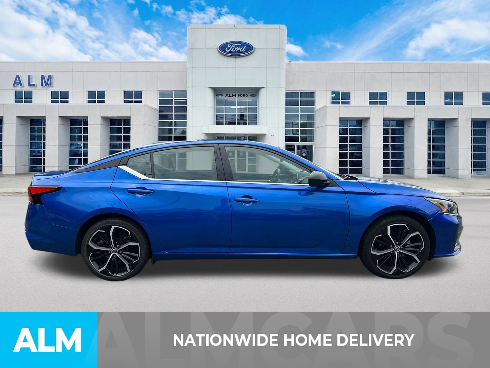 Used 2025 Nissan Altima 2.5 SR FWD image 4
