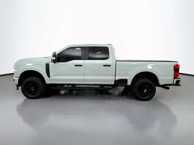 Certified 2025 Ford F250 XL w/ STX Appearance Package AWD/4WD image 4