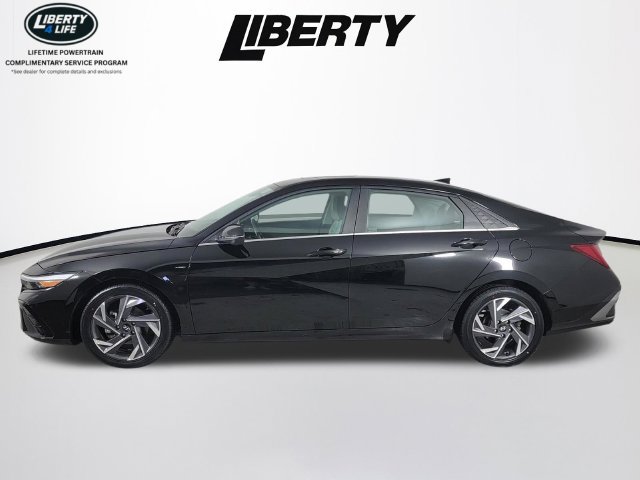 Used 2024 Hyundai Elantra Limited FWD image 7