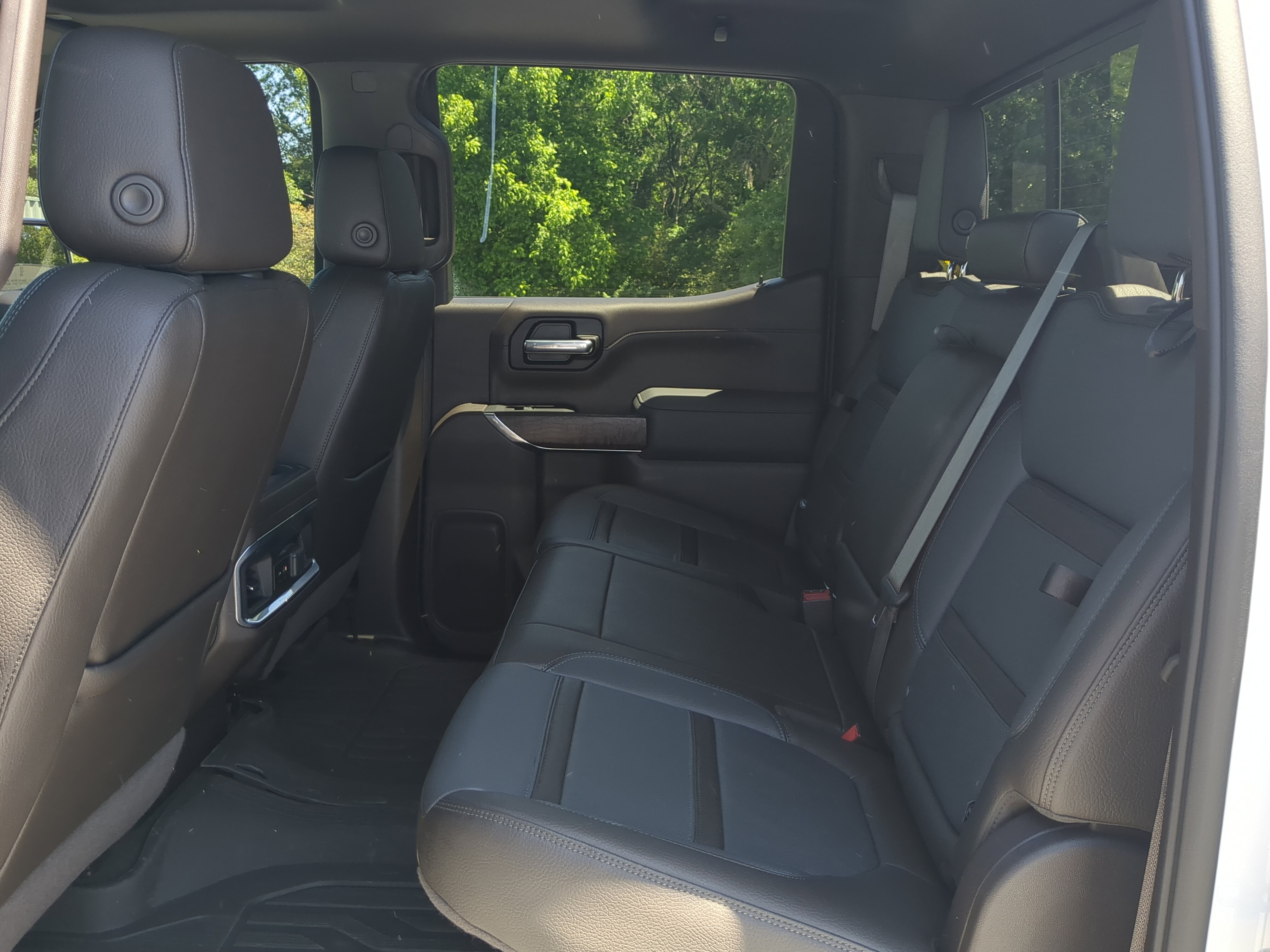 Used 2022 GMC Sierra 1500 Denali w/ Denali Premium Package AWD/4WD image 12