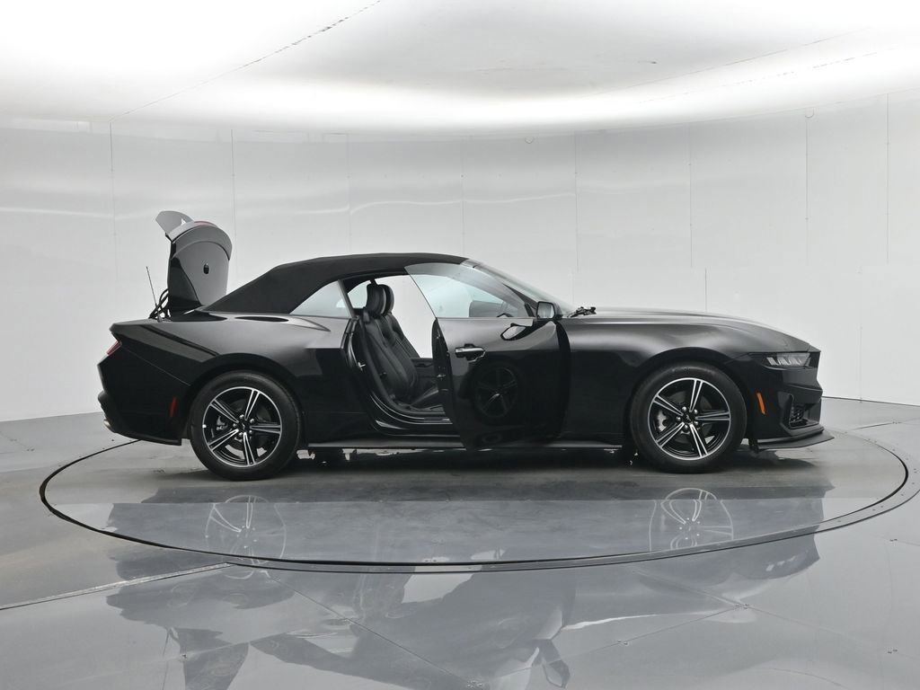 Certified 2025 Ford Mustang Premium image 33