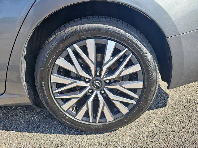 Used 2023 Nissan Altima 2.5 SV FWD image 31