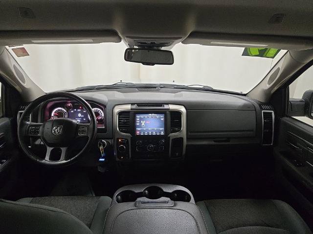 Used 2019 RAM 1500 Classic SLT w/ Luxury Group AWD/4WD image 5