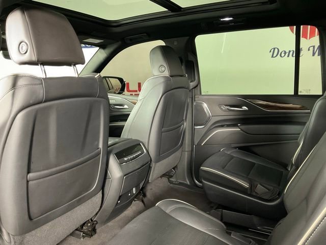 Used 2023 Cadillac Escalade ESV Premium Luxury image 15