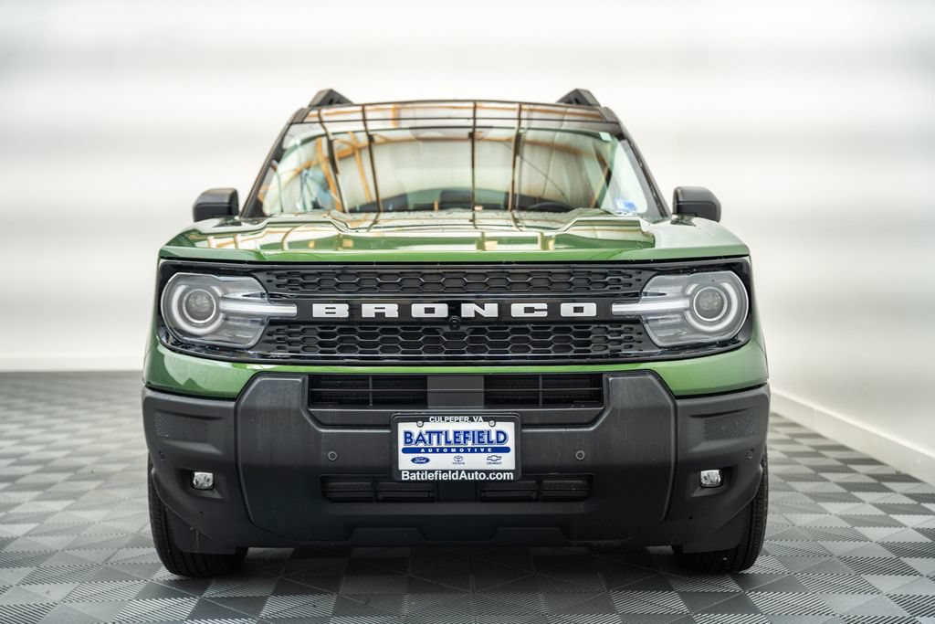 Certified 2025 Ford Bronco Sport Outer Banks w/ Outer Banks Tech Package+ AWD/4WD image 3