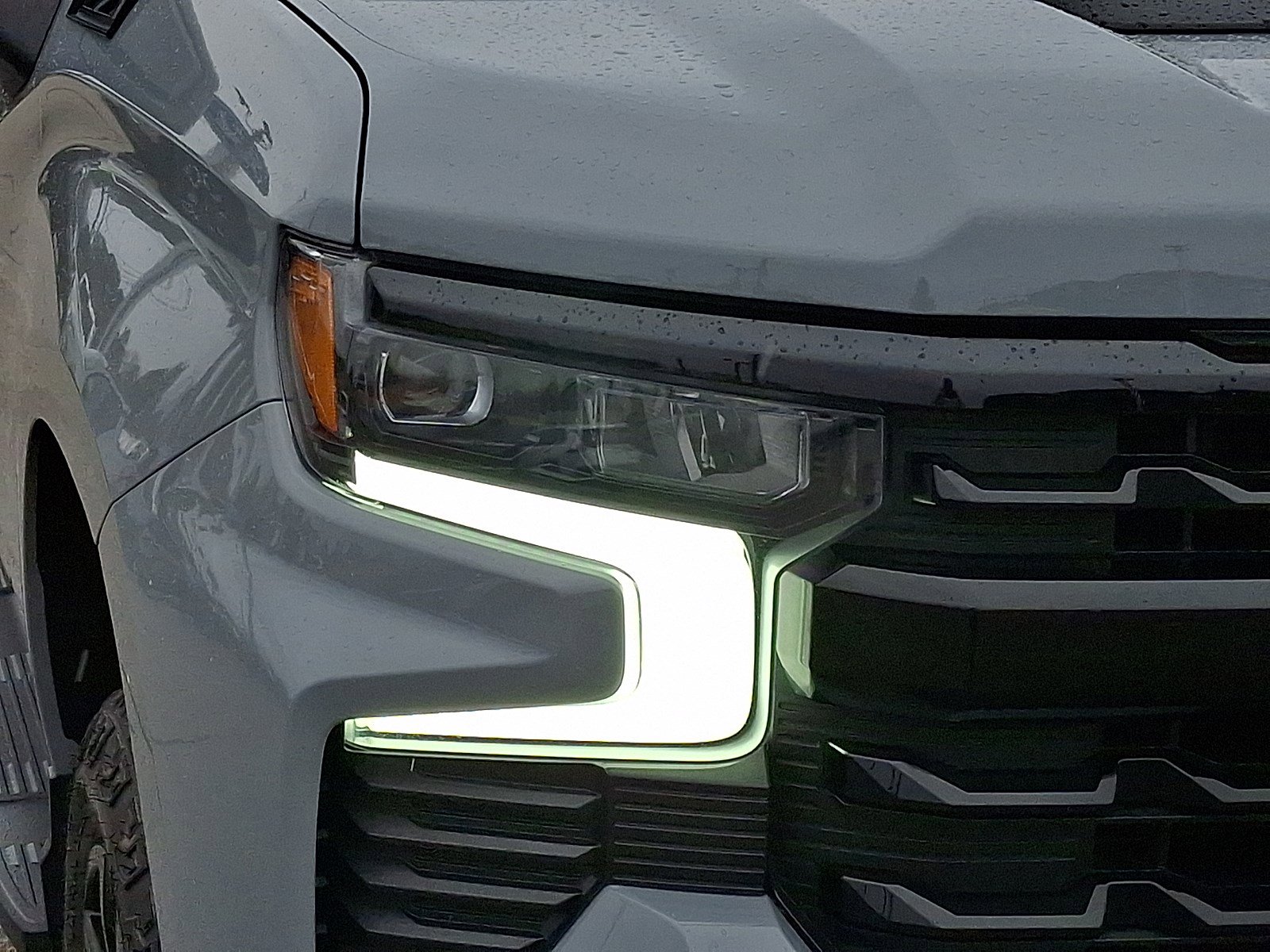 Used 2024 Chevrolet Silverado 1500 LT Trail Boss w/ Dark Appearance Package image 9