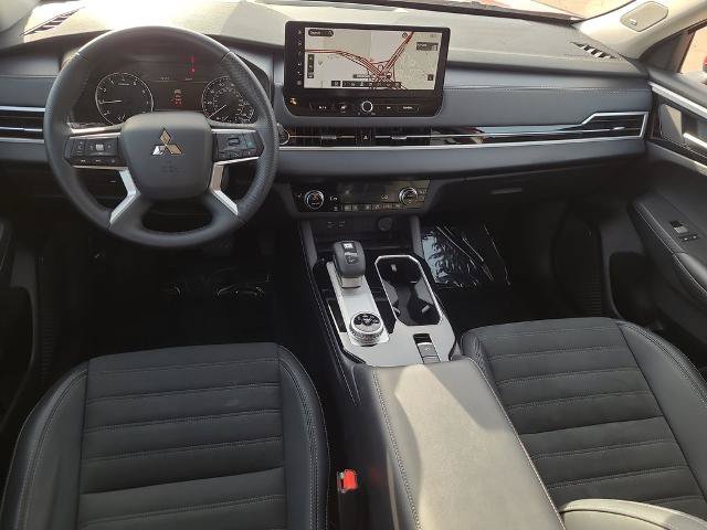 Used 2025 Mitsubishi Outlander SE AWD/4WD image 18