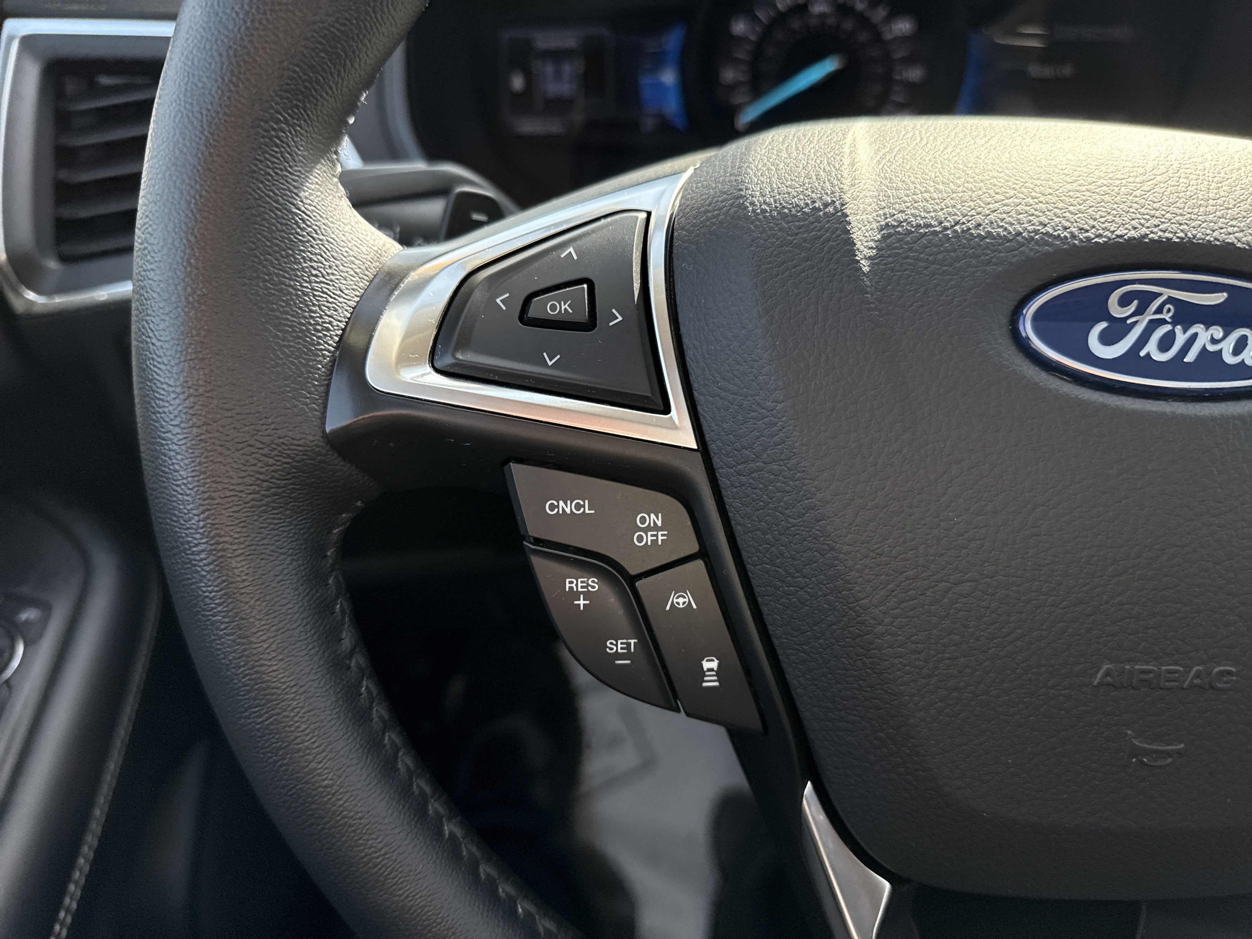 Certified 2024 Ford Edge Titanium w/ Equipment Group 301A image 22