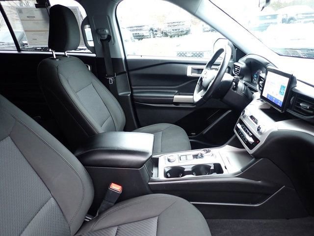 Certified 2023 Ford Explorer XLT image 11