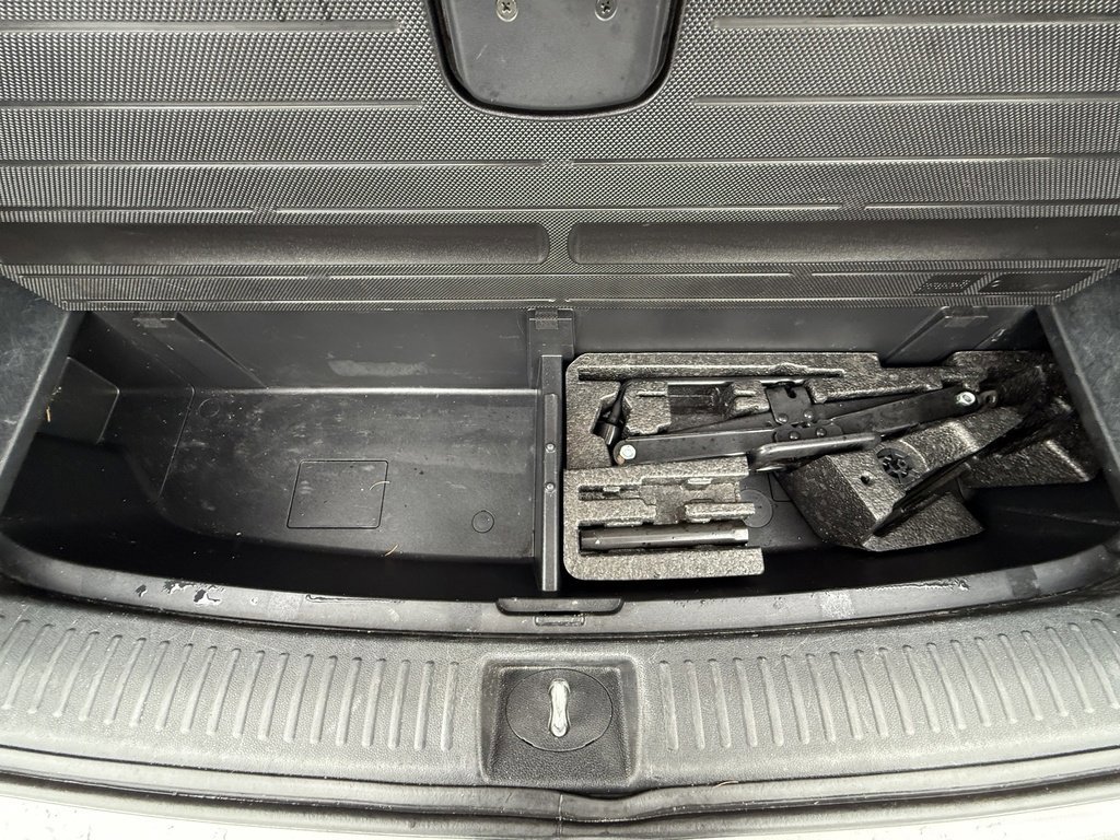 Used 2019 Kia Sorento L image 13