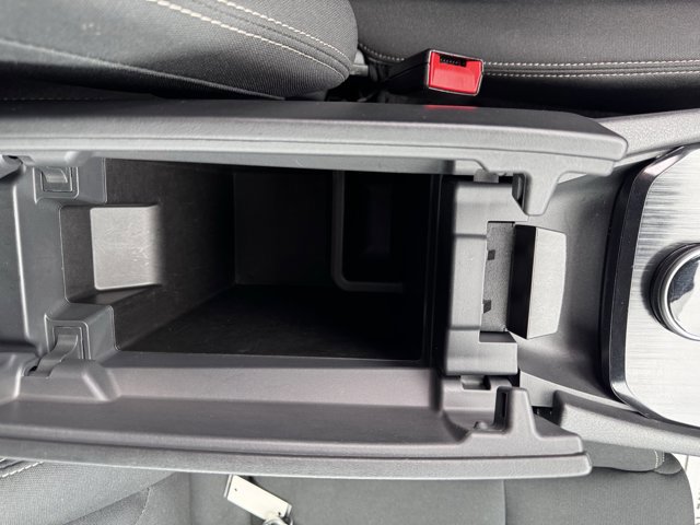 Used 2023 Nissan Rogue S image 23