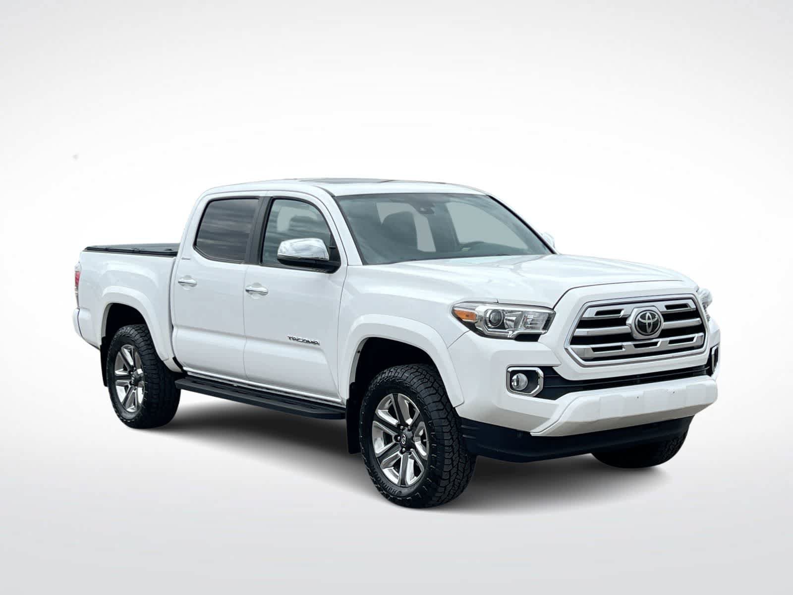 Used 2019 Toyota Tacoma Limited AWD/4WD image 2