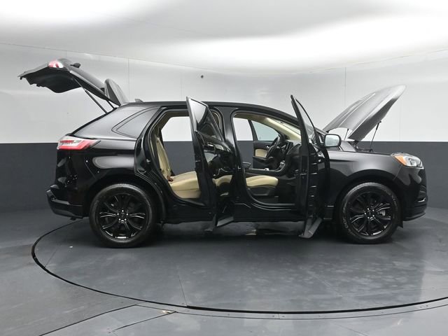 Certified 2024 Ford Edge SE w/ Black Appearance Package AWD/4WD image 59