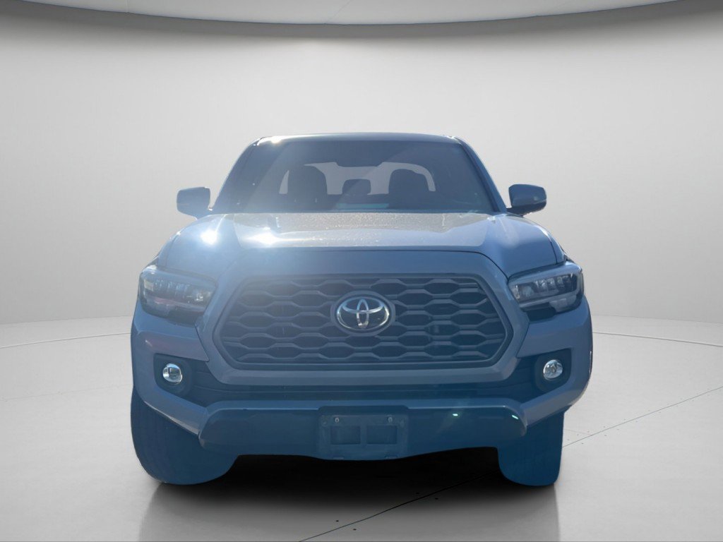 Used 2020 Toyota Tacoma TRD Off-Road w/ Technology Package AWD/4WD image 4