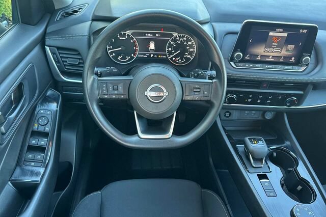 Used 2024 Nissan Rogue S AWD/4WD image 14